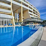 Confortável T2 Meia Praia